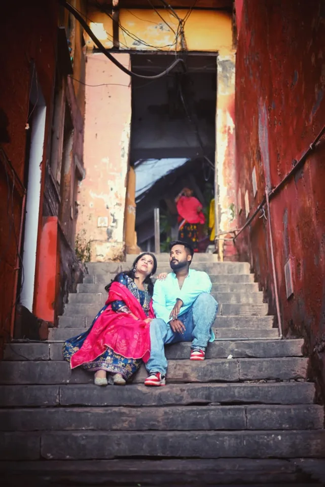 Couple shoots in Banaras — One Moon Studio